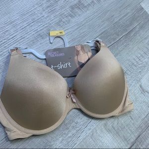 38C T Shirt Bra
